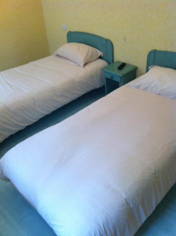 Hotel Des Arceaux Saint-Sever  Rom bilde
